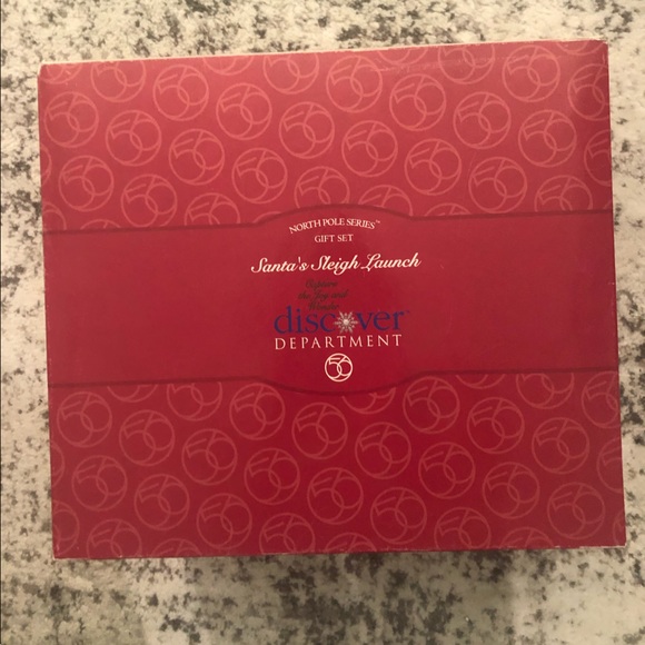 🎄COPY.🎄Department 56  Santa’s Sleigh Launch - Picture 3 of 5